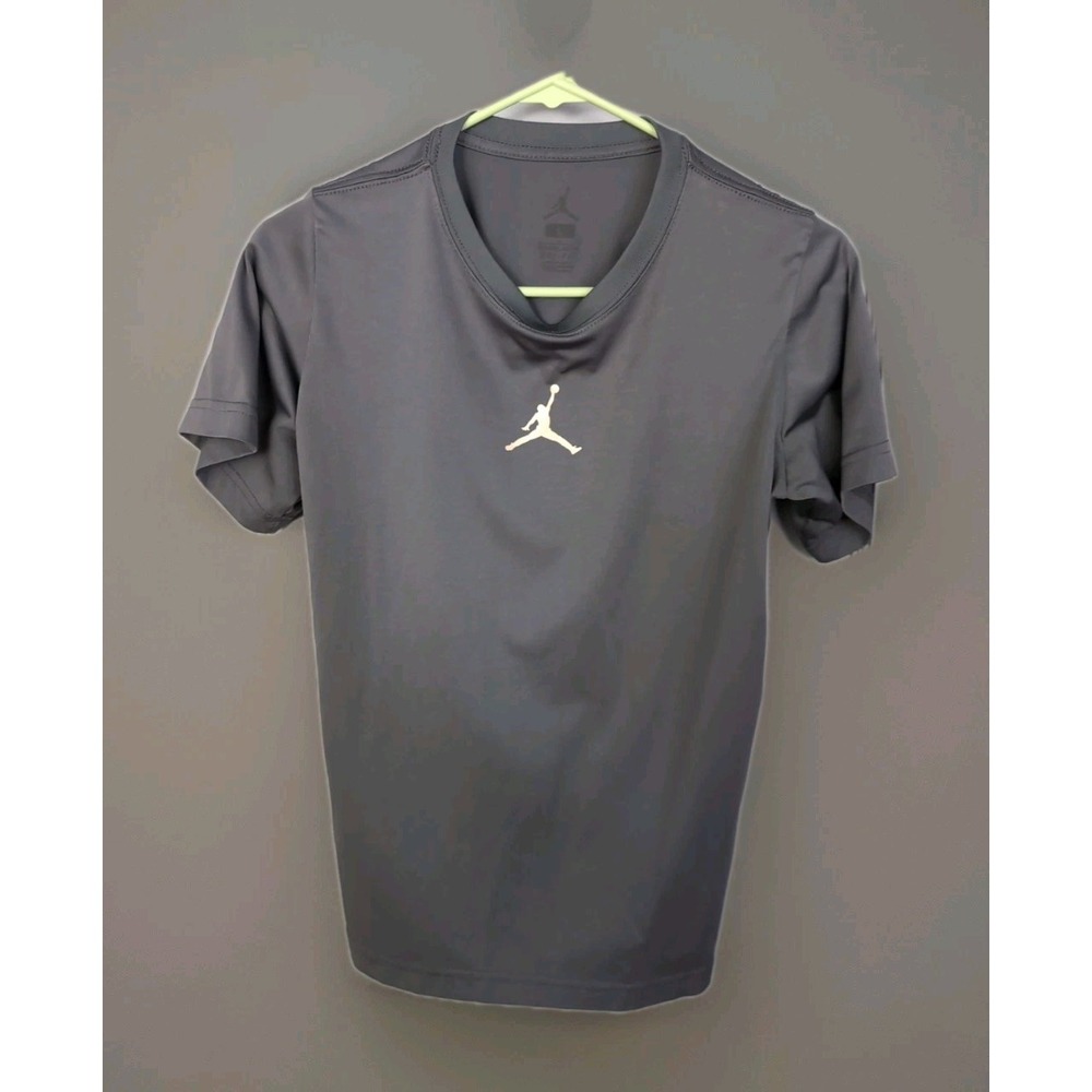 Nike MICHAEL JORDAN No 23 CHICAGO‎ BULLS Dri-Fit Kid Large T-Shirt
